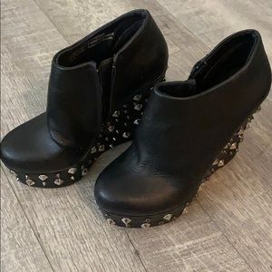 Wedge booties